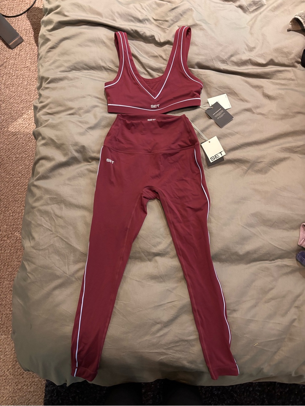 NEW (W/TAGS) SET ACTIVE-AERALINE BREATHE PIPE LEGGINGS & HAMPTONS BRA-COASTER - Picture 1 of 5
